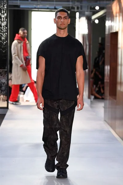 Look 102
